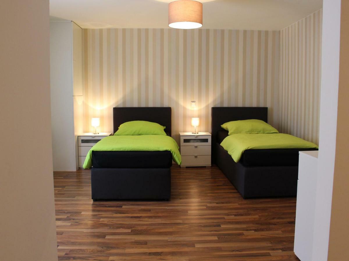 120 Qm. Noblehome Furth Bagian luar foto